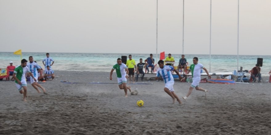 Adilcevaz’da Plaj Futbolu Heyecanı Başladı