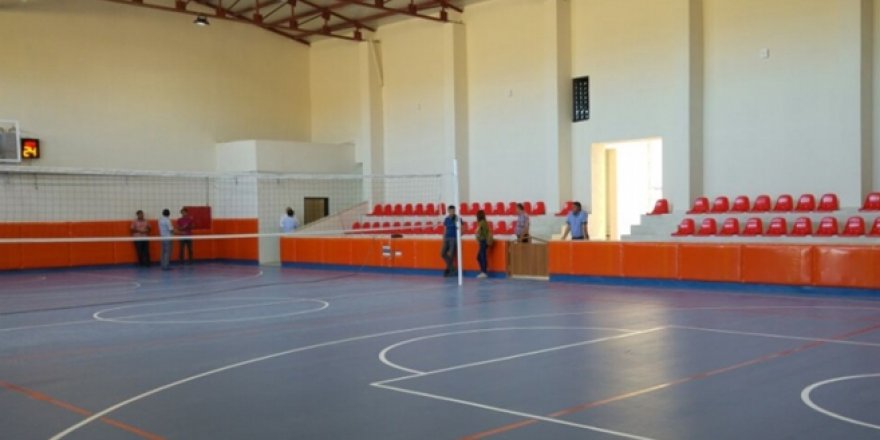 Adilcevaz Cumhuriyet YBO Spor Salonuna Kavuştu