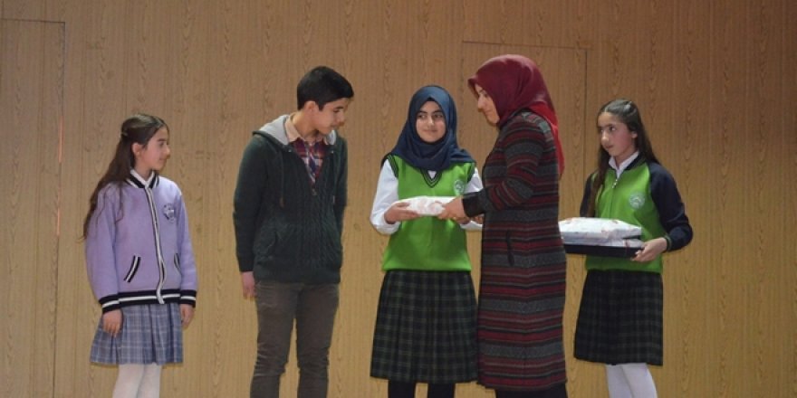 Adilcevaz'da Mehmet Akif Ersoy'u Anma Programı Düzenlendi