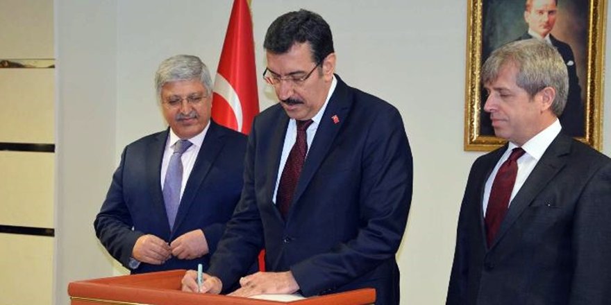 Gümrük ve Ticaret Bakanı Bülent Tüfenkçi Bitlis’te