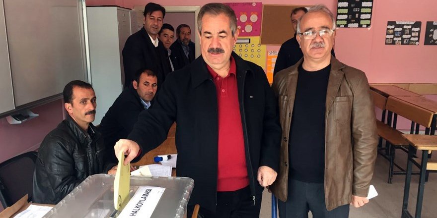 Başkan Necati Gürsoy Referandum Oyunu Kullandı