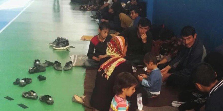 Göçmenleri İstanbul Diye Tatvan'a Bıraktılar