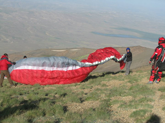 Süphan Dağı’nda Yamaç Paraşütü 8
