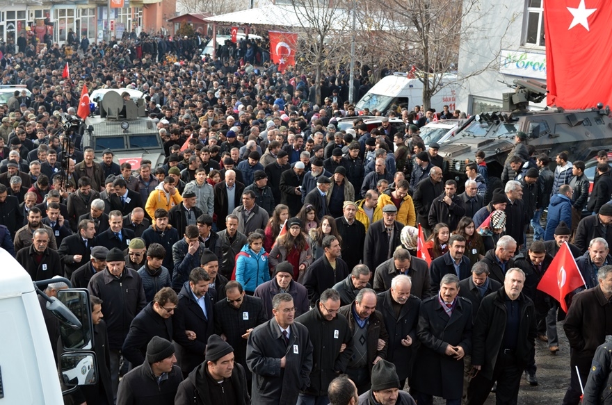 Adilcevaz Şehidini Son Yolculuğuna Uğurladı 26