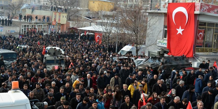 Adilcevaz Şehidini Son Yolculuğuna Uğurladı