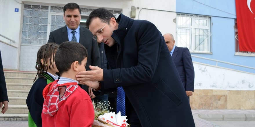 Adilcevaz’da öğrencilerin karne sevinci 2