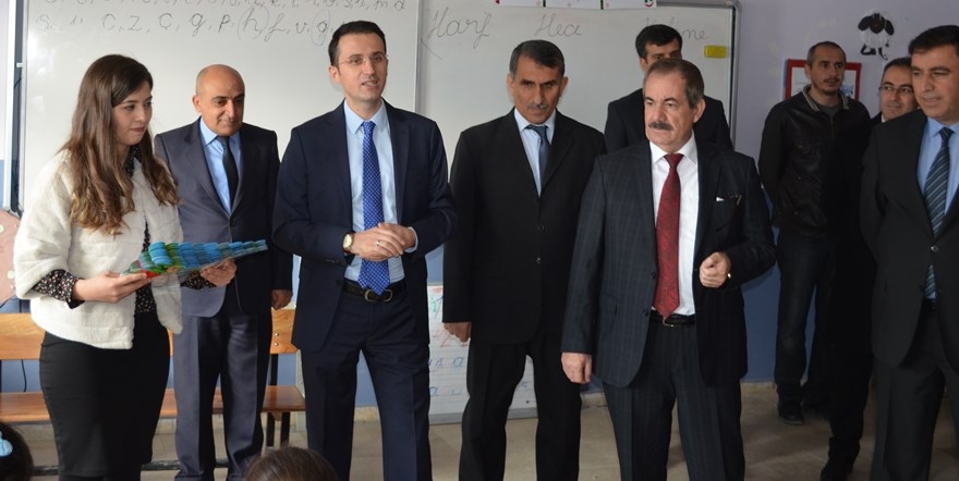 Adilcevaz’da öğrencilerin karne sevinci 6