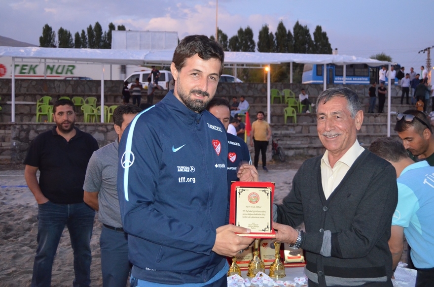 Plaj Futbolu Şampiyonu Adilcevaz Belediye Spor Oldu 18