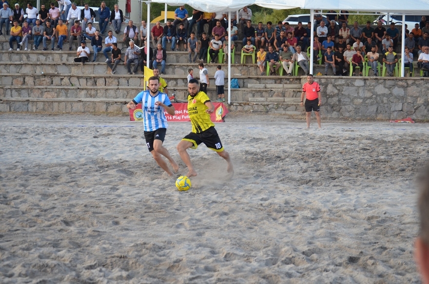 Plaj Futbolu Şampiyonu Adilcevaz Belediye Spor Oldu 9