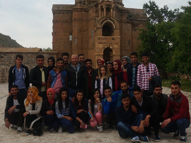 Adilcevaz MYO Öğrencileri Van’a Gezi Düzenledi