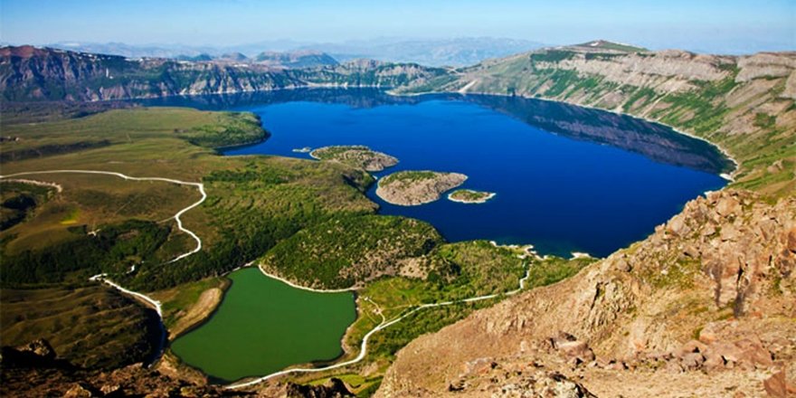 Görenleri Kendine Hayran Bırakan Nemrut Krater Gölü