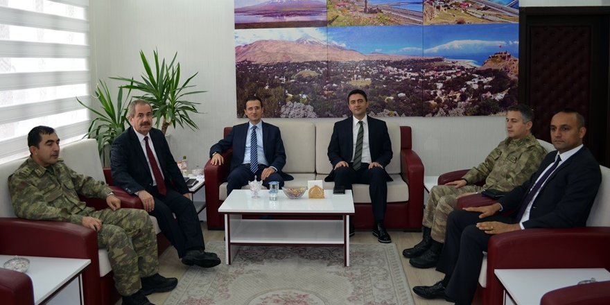 Adilcevaz Kaymakamı Arif Karaman Görevine Başladı