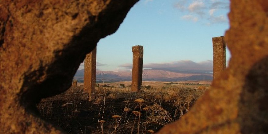 Ahlat Efsanesi
