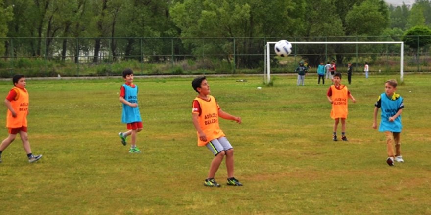 Adilcevaz’da Çocuklar İçin Futbol Eğitimi Başladı