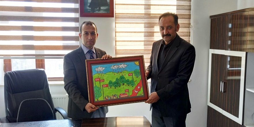 Öğrencilerden Polise Tam Destek