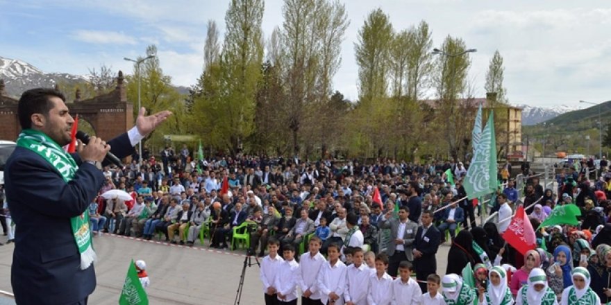 Bitlis'te Coşkulu Kutlu Doğum Haftası Etkinliği