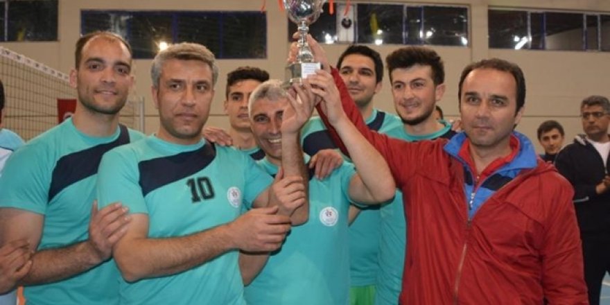 Tatvan'da Kurumlar Arası Voleybol Turnuvası