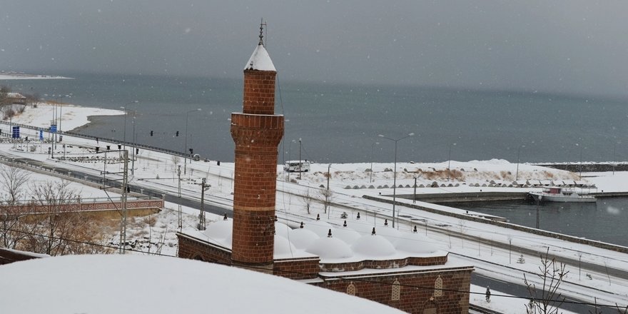 Doğunun İncisi Adilcevaz'dan Kış Manzaraları