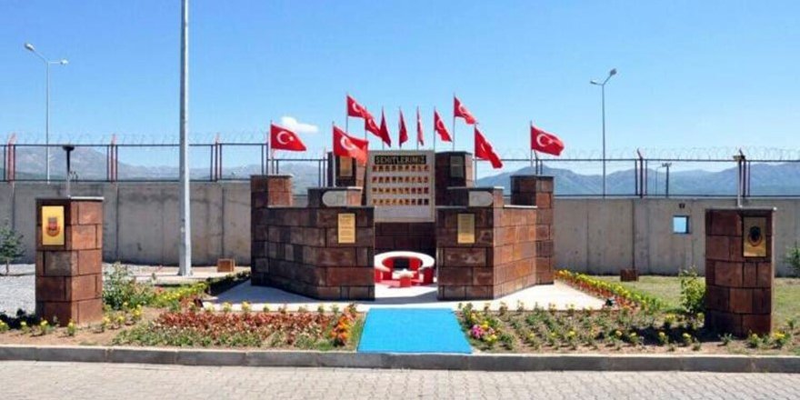 Tatvan'da Şehit Anıtı Açıldı