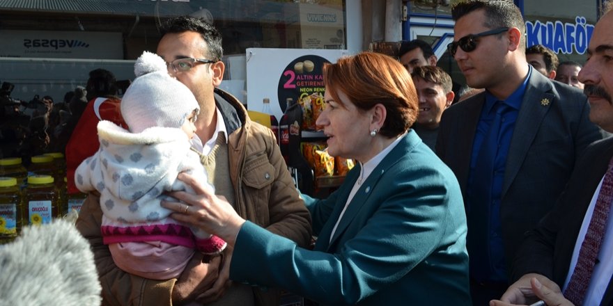 Meral Akşener Adilcevaz’da Esnaf Ziyaretinde Bulundu