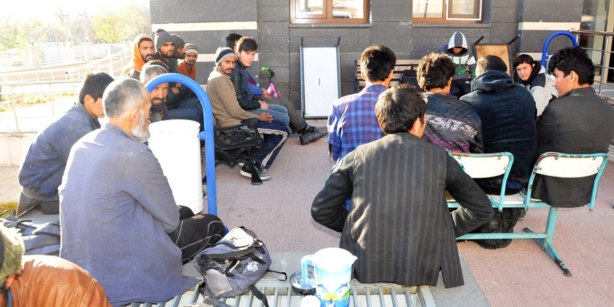 Adilcevaz’da 23 Mülteci Yakalandı