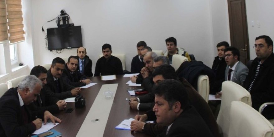 Bitlis’te ‘Buzağı Ölümlerinin Önlenmesi’ Toplantısı