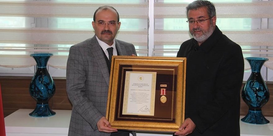 Şehit Muhammed Bozarslan’ın Ailesine Devlet Övünç Madalyası Verildi