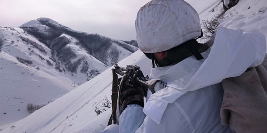 Bitlis'te Askeri Timin Üzerine Çığ Düştü