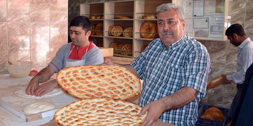 Ramazan Pidesi Fırıncıların Yüzünü Güldürdü