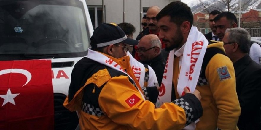 Bitlis’ten Afrin’e Sağlık Personeli