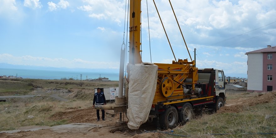 Adilcevaz’da Sondaj Çalışması