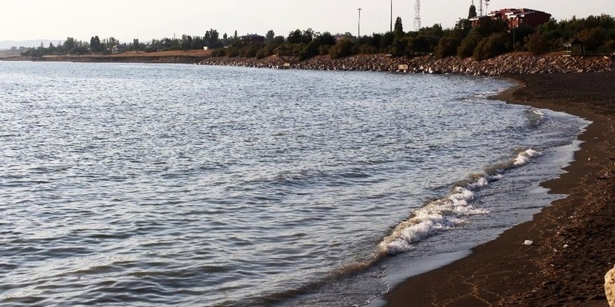 Van Gölü’nde Su Seviyesi 2 Metre Yükseldi