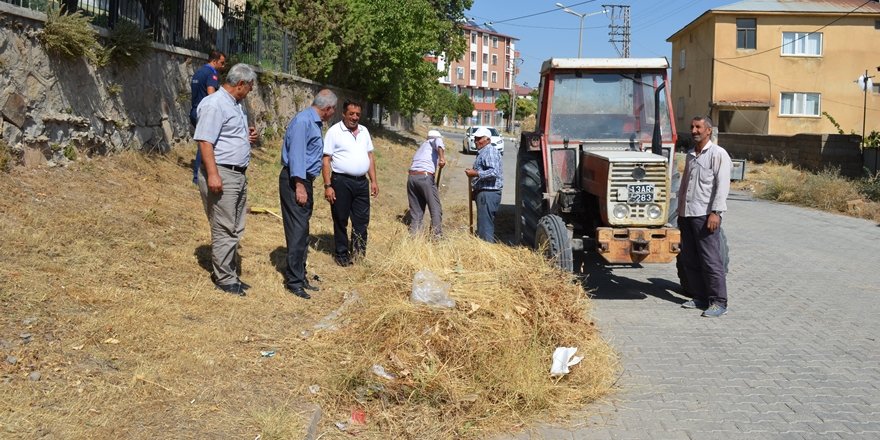 Adilcevaz Belediyesinden Temizlik Seferberliği