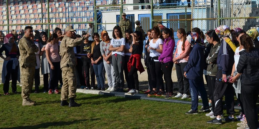 Adilcevaz’da 40 Bayan, Korucu Olmak İçin Ter Döktü