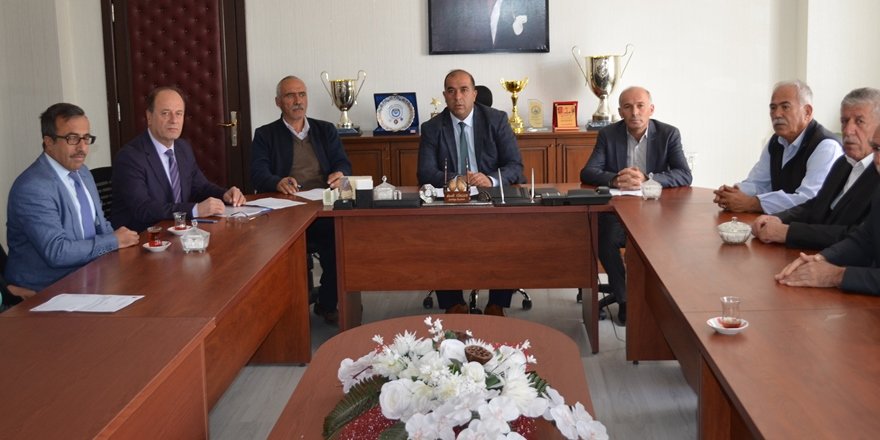 Adilcevaz Belediye Meclisinden 'Barış Pınarı Harekatı'na Destek