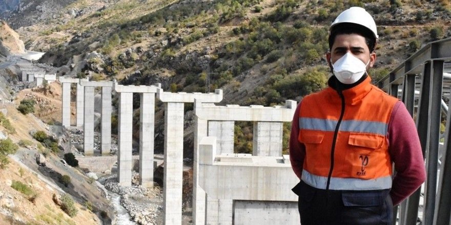 Osman Gazi Köprüsü Tekniğiyle Bitlis'te Viyadük Yapılıyor