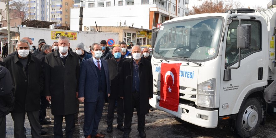 Adilcevaz Belediyesine Hibe Çöp Toplama Aracı Kazandırıldı