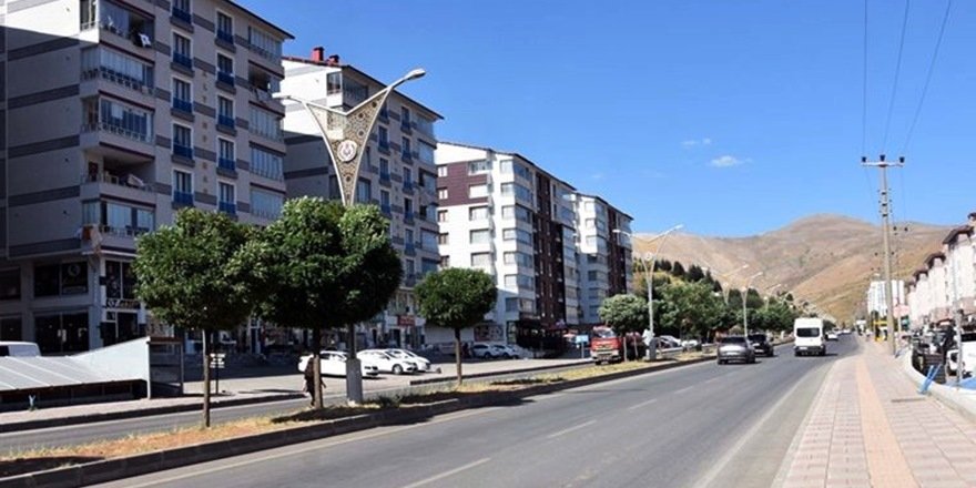 Bitlis’te 21 Apartman Karantinaya Alındı