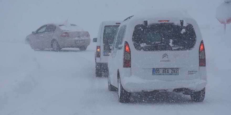 Bitlis'te 282 Köy Yolu Ulaşıma Kapandı