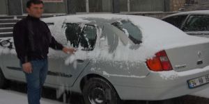 Bitlis’e Mevsimin İlk Kar Yağıdı