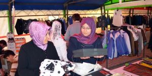 Adilcevaz'da Öğrenciler Yararına Kermes Düzenlendi