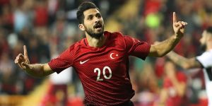 Galatasaraylı Taraftarlardan Emre Akbaba Tezahüratı
