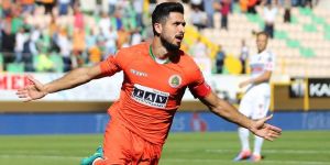 Emre Akbaba Yönetime Rest Çekti