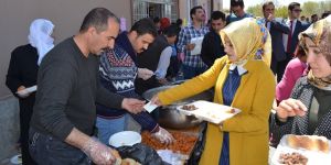 Adilcevaz’da Okul Yararına Kermes Düzenlendi
