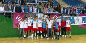 Adilcevaz GKY TÜRŞAD Voleybol Takımı 1. Lige Yükseldi