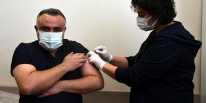Vaka Sayılarının Düştüğü Bitlis'te Sağlık Çalışanları, Aşı Olmaya Başladı