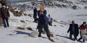Yaban Hayvanları İçin Süphan Dağı Eteklerine Yem Bırakıldı