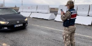 Jandarma Yol Kontrollerinde Yaka Kamerası Kullanmaya Başladı