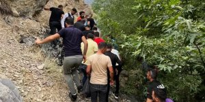 Bitlis'te Çaya Giren Genç Hayatını Kaybetti