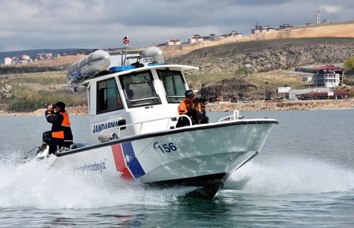 1-inci-kefalini-jandarma-koruyor-4-e1523882144484.jpg